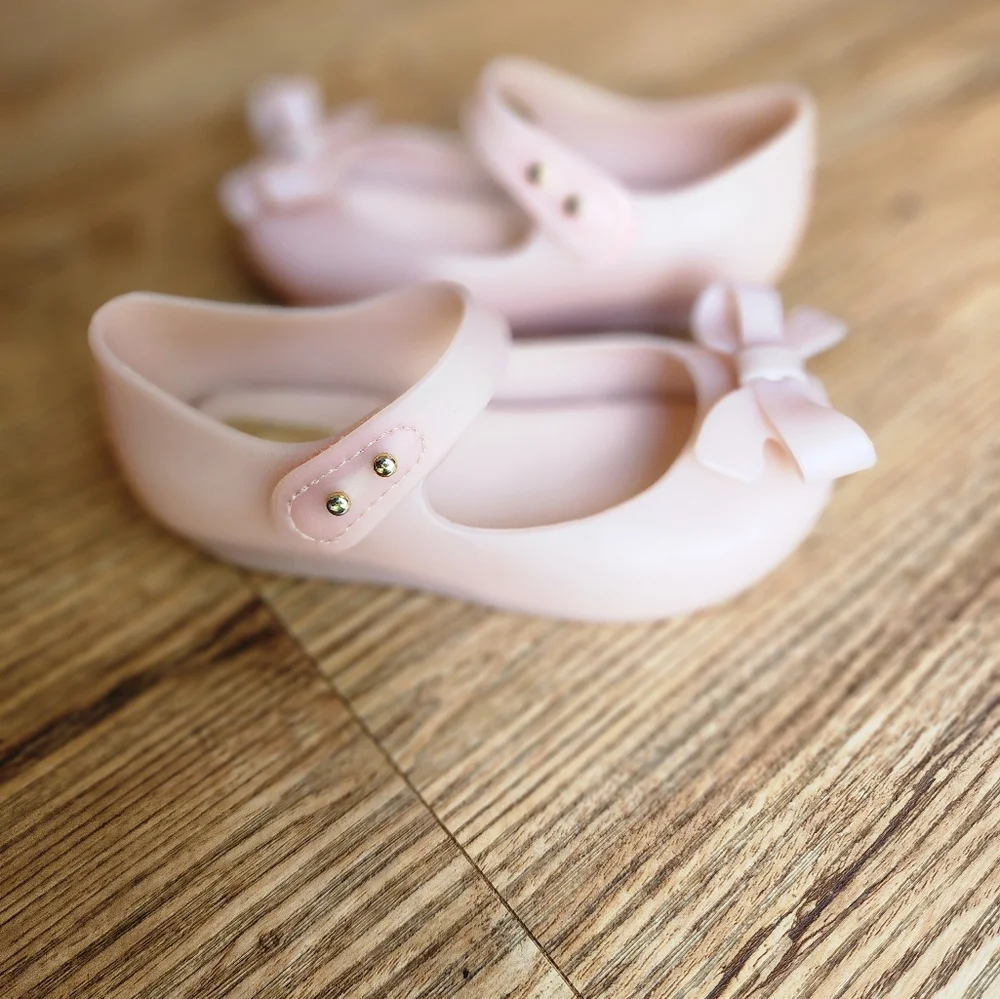 Size 8 - NEW MINI MELISSA Light Pink Matte Sandals